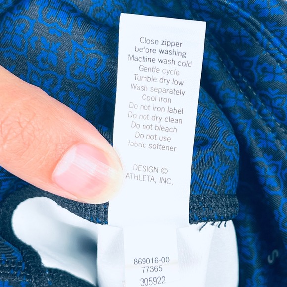 Athleta Lotus Precision Training Tight Women's Size Small Blue‎ Printed Leggings - Picture 14 of 15